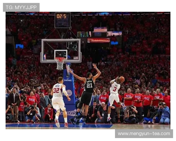 2011年NBA季后赛雷霆与小牛的激烈对决与历史性时刻回顾