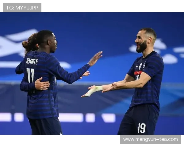 奥林匹亚与狼队激战正酣谁能在这场对决中笑到最后