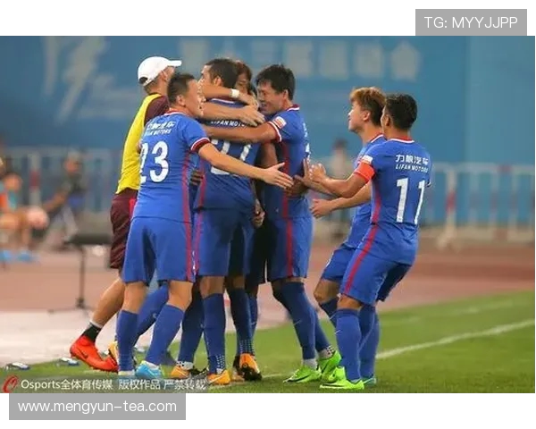 泰达与权健激战三场零封对决揭示球队实力与战术博弈的精彩瞬间 泰达与权健激战三场零封对决揭示球队实力与战术博弈的精彩瞬间