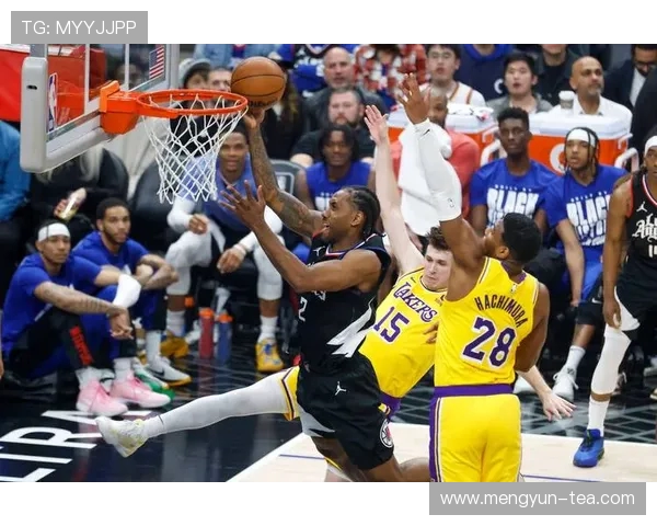 湖人对阵爵士精彩赛事免费直播全程回放与分析分享 湖人对阵爵士精彩赛事免费直播全程回放与分析分享