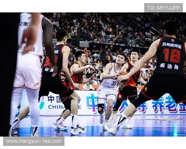 范子铭的篮球之路：从青涩少年到职业赛场的蜕变与成长