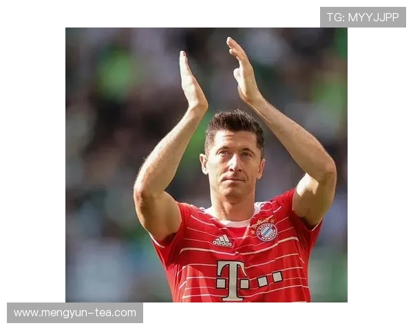 莱万重返老东家引发拜仁球迷愤怒大嘘声称其忘恩负义 莱万重返老东家引发拜仁球迷愤怒大嘘声称其忘恩负义